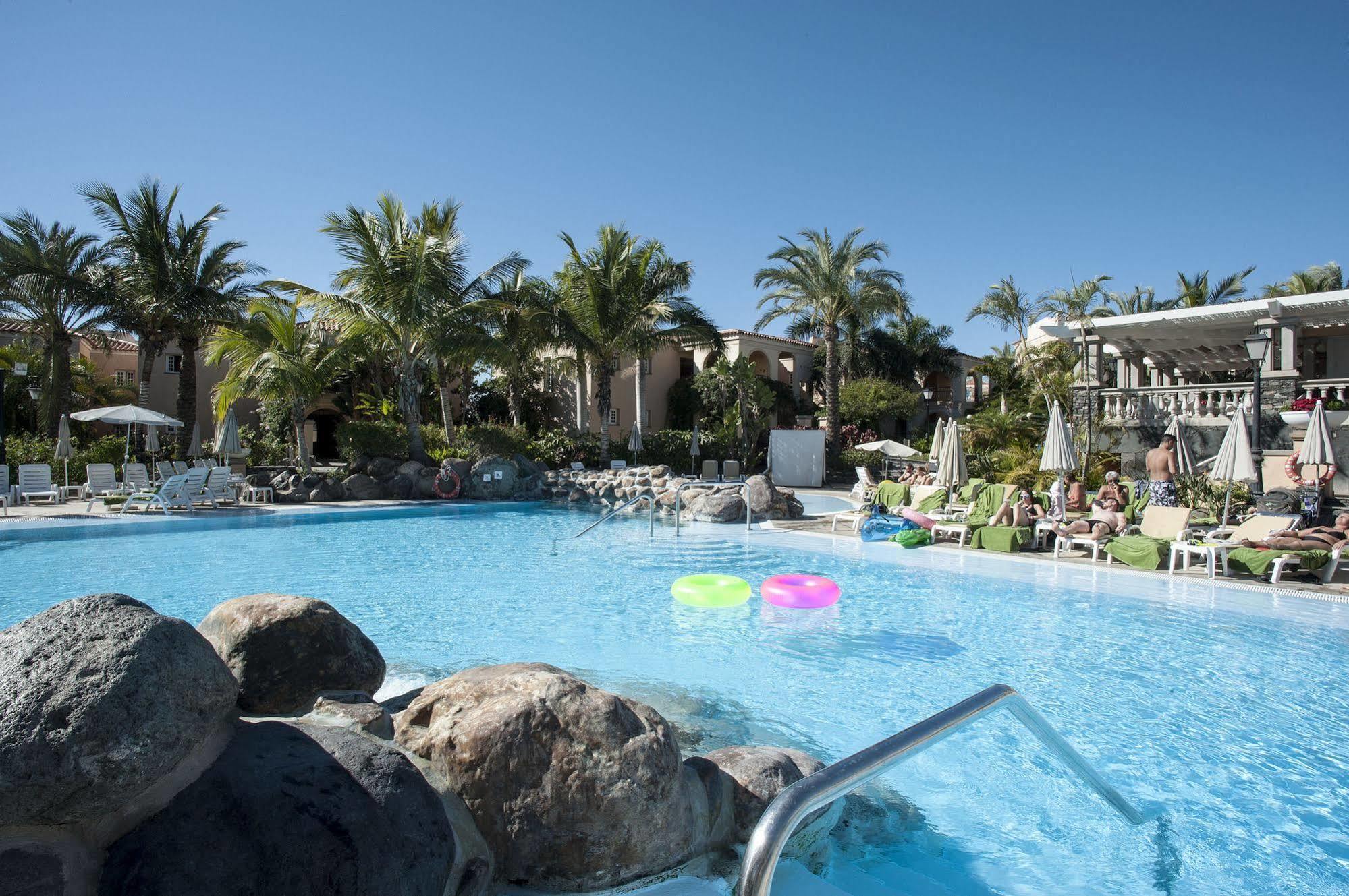 Hotel Palm Oasis