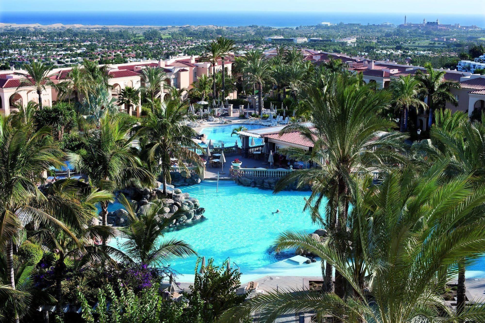 Hotel Palm Oasis